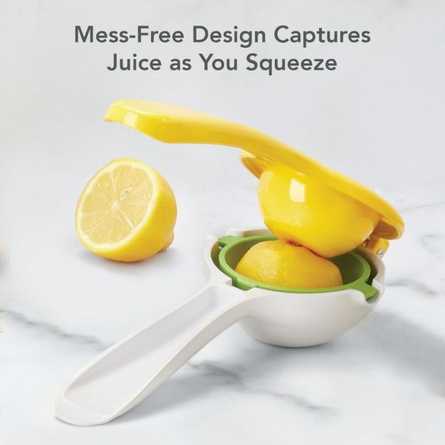 SQUEEZE AND POUR CITRUS PRESS - WHITE/YELLOW