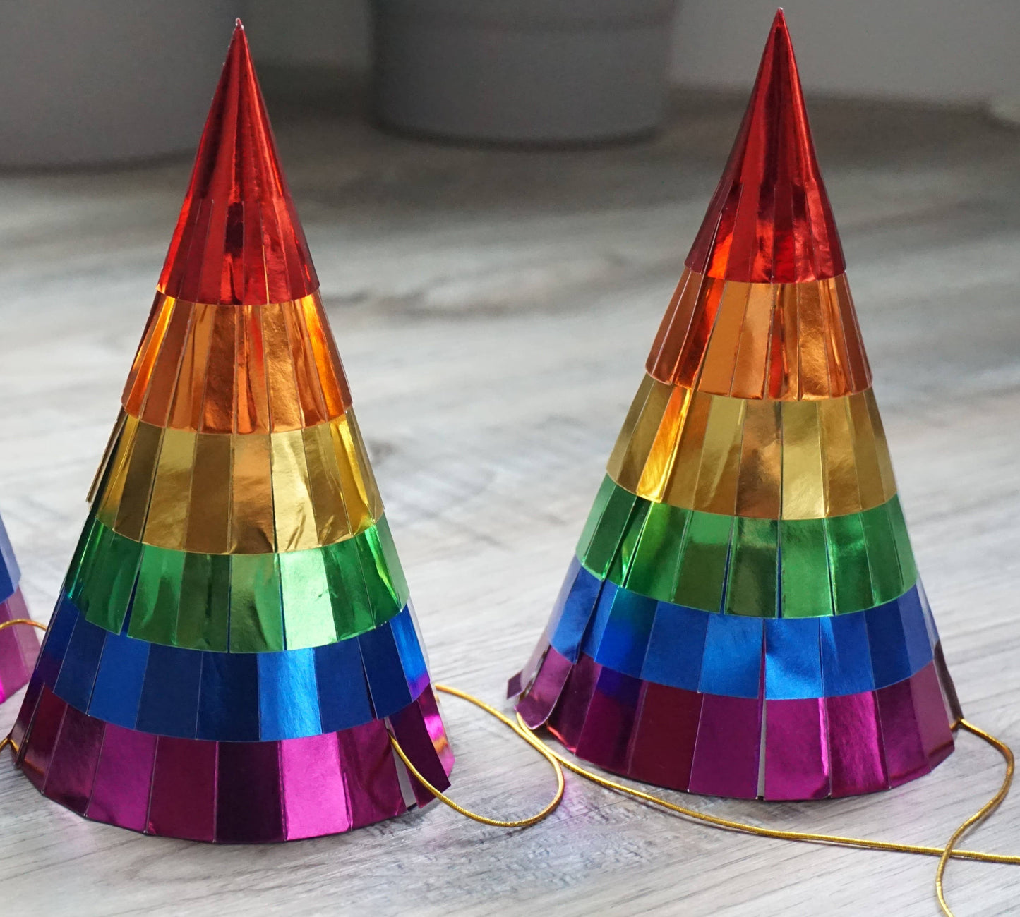 RAINBOW PARTY HATS