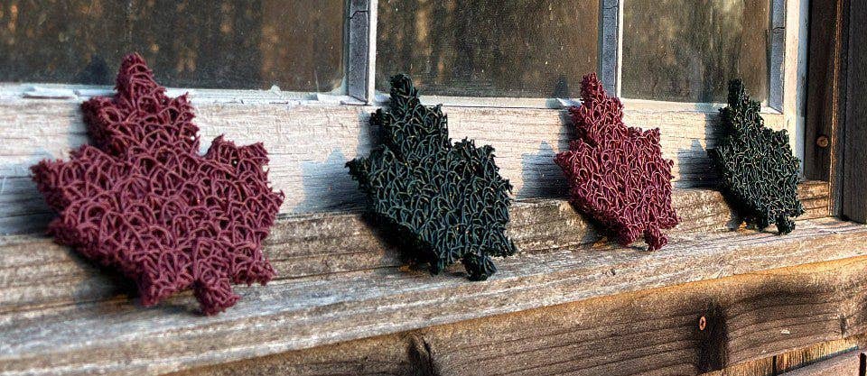 MAPLE LEAF SOAP LIFT SOAP SAVER - RASPBERRY