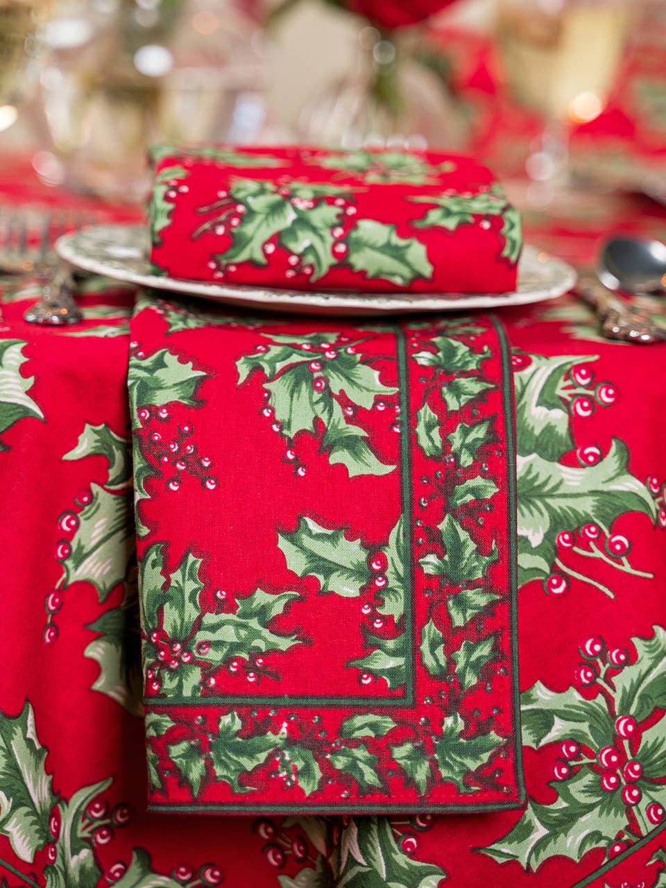 HOLLY NAPKIN SET OF 4 - RED