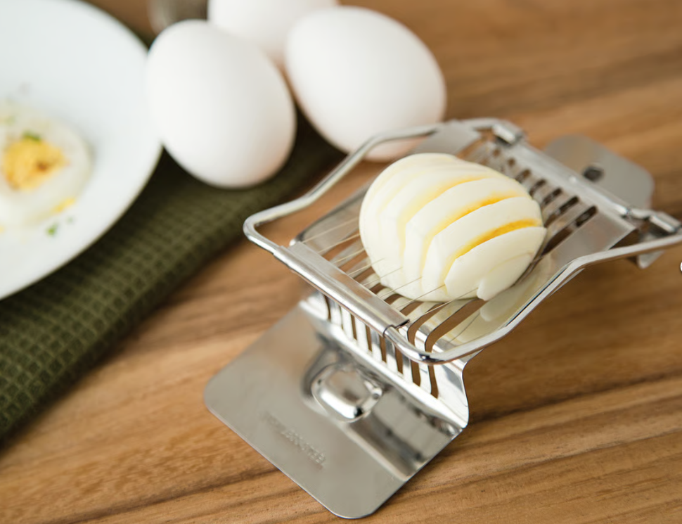 STAINLESS STEEL EGG SLICER