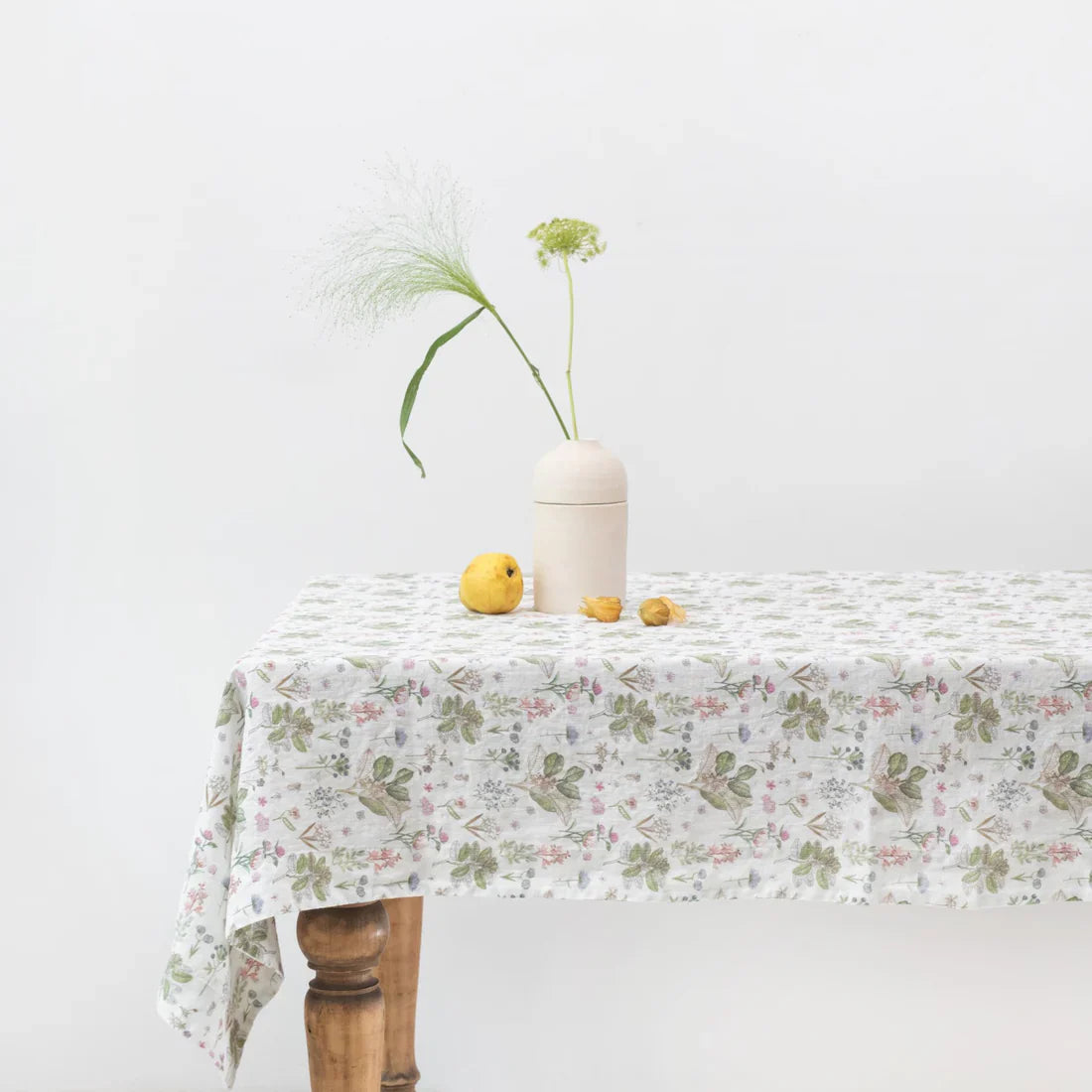 TABLECLOTH BOTANY LINEN 55"X 118"