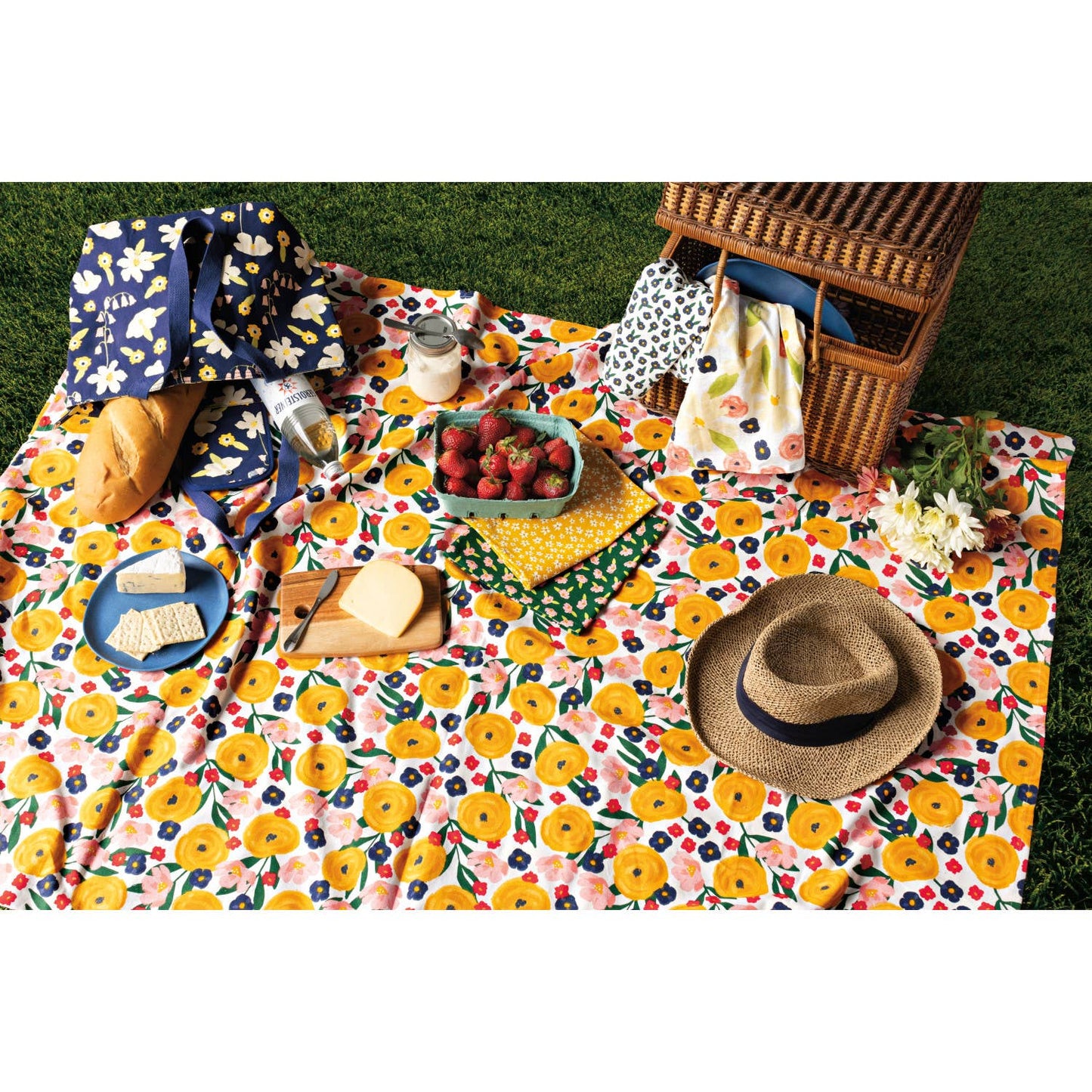 FULL BLOOM TABLECLOTH 90 X 60 INCHES