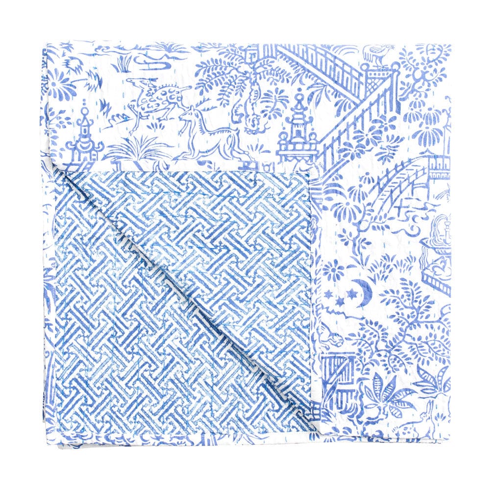 TABLECOVER PAGODA TOILE 70.5" X 70.5" BLU & WHT