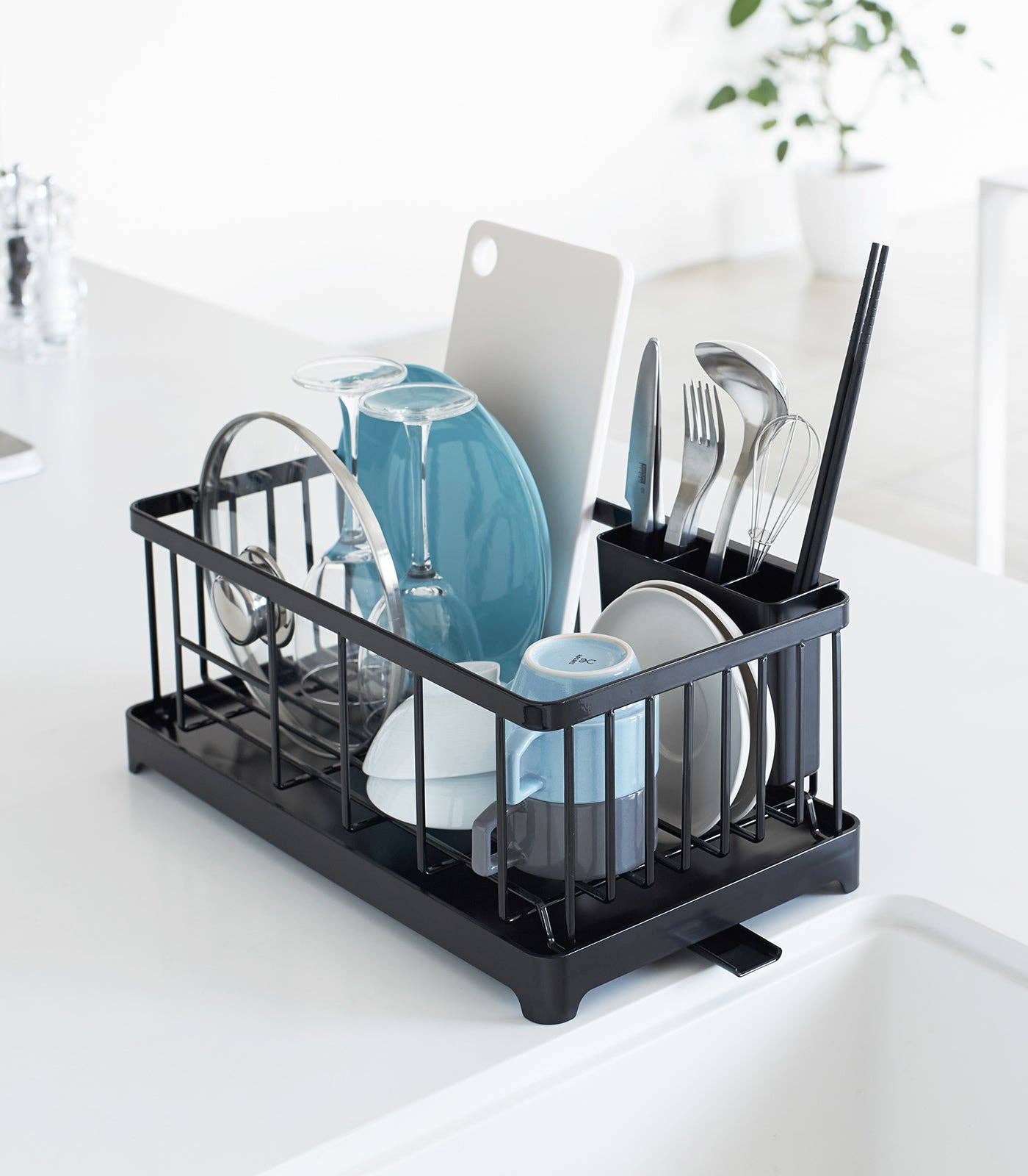 TOWER WIRE DISH RACK - STEEL: BLACK