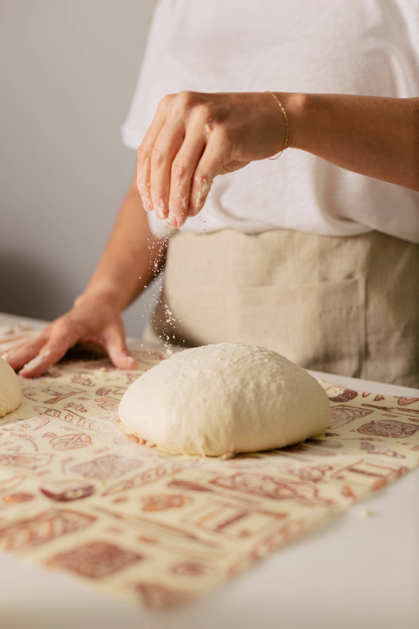Bees Wrap Cut-to-Size Roll - Bakery Lane