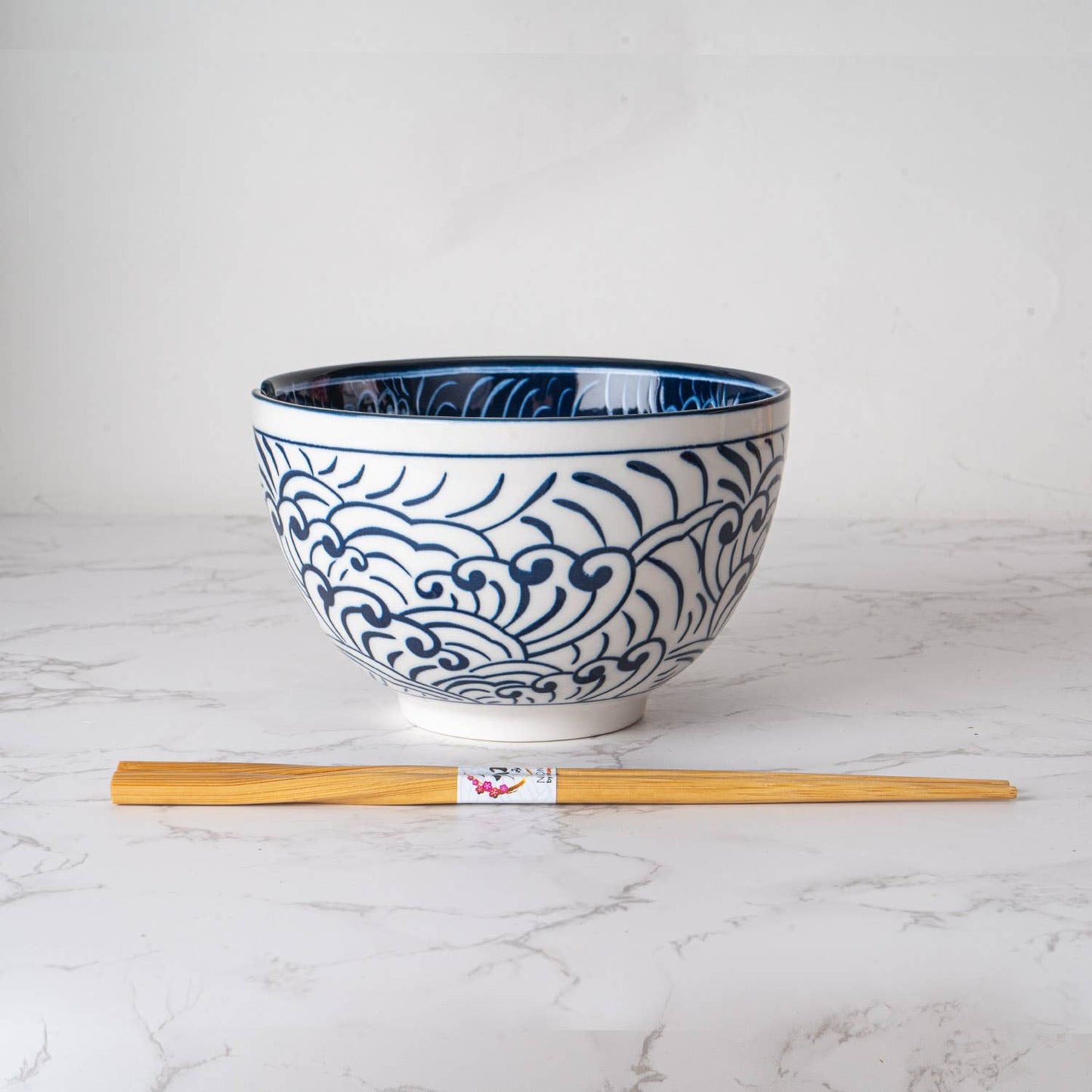 NAMI WAVES BOWL WITH CHOPSTICKS 6"