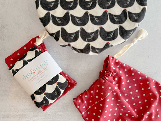 CHICKEN AND RED DOT BREAD MAKERS SET- LINEN BLEND