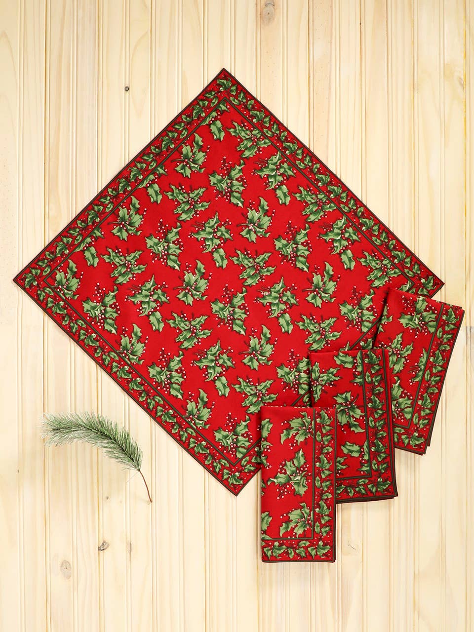 HOLLY NAPKIN SET OF 4 - RED