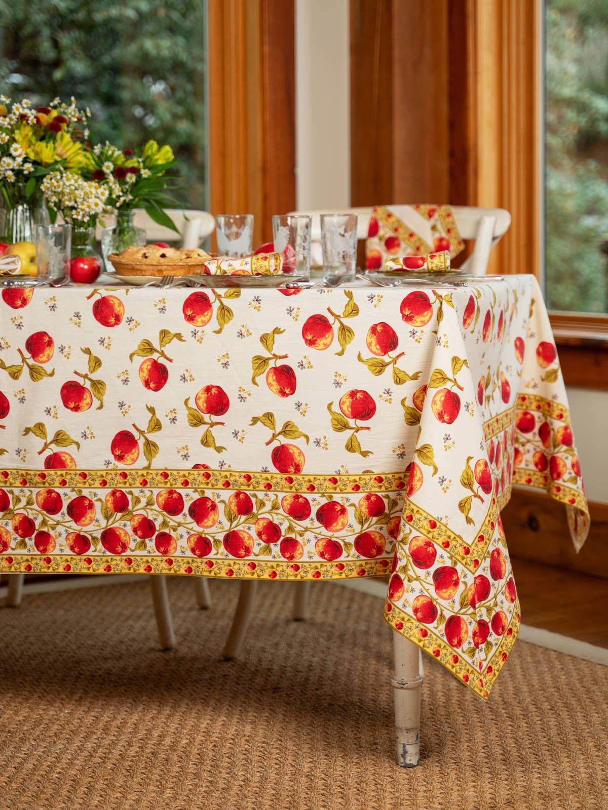 APPLE TABLECLOTH - ERCU 60 X 90