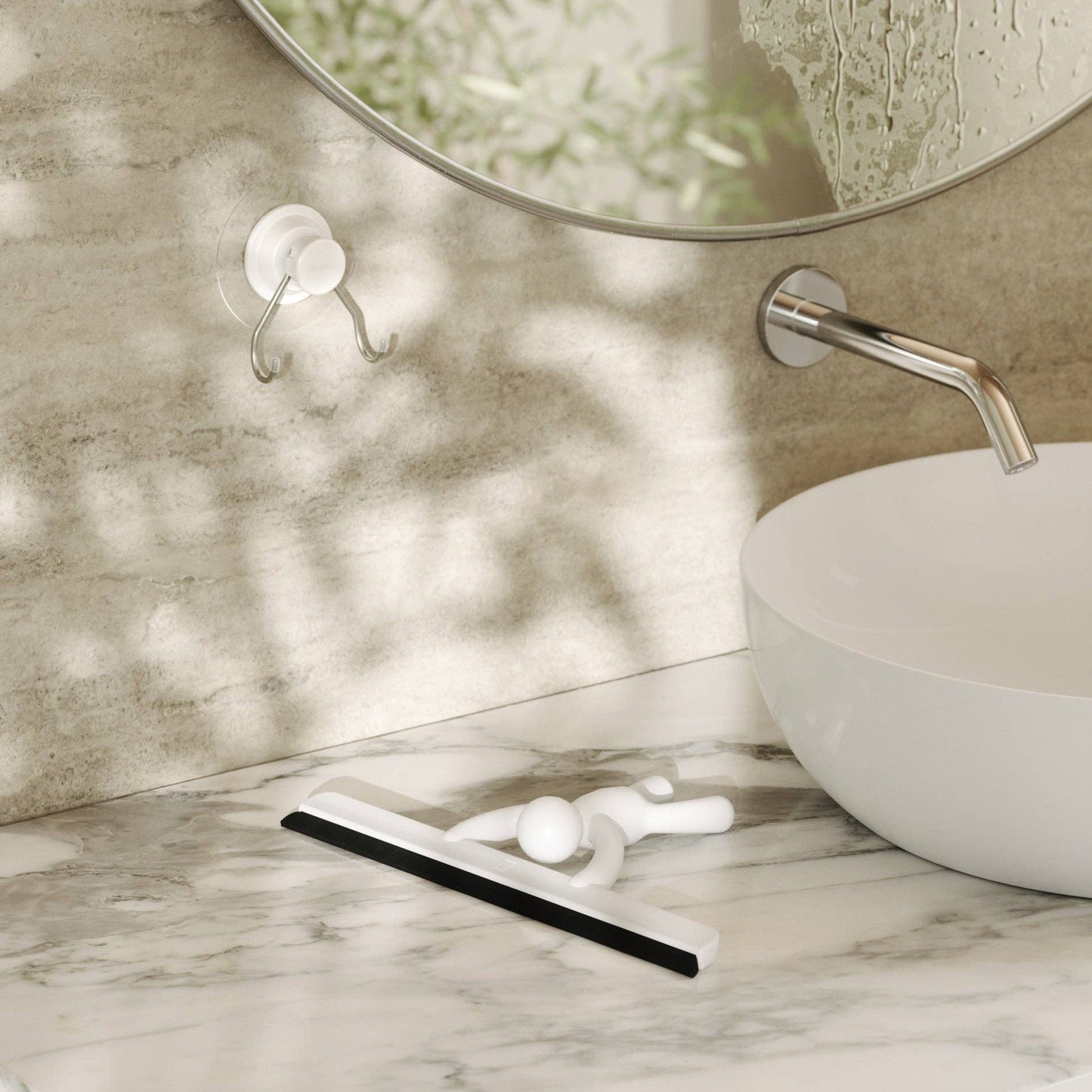 BUDDY ADHESIVE SQUEEGEE: WHITE