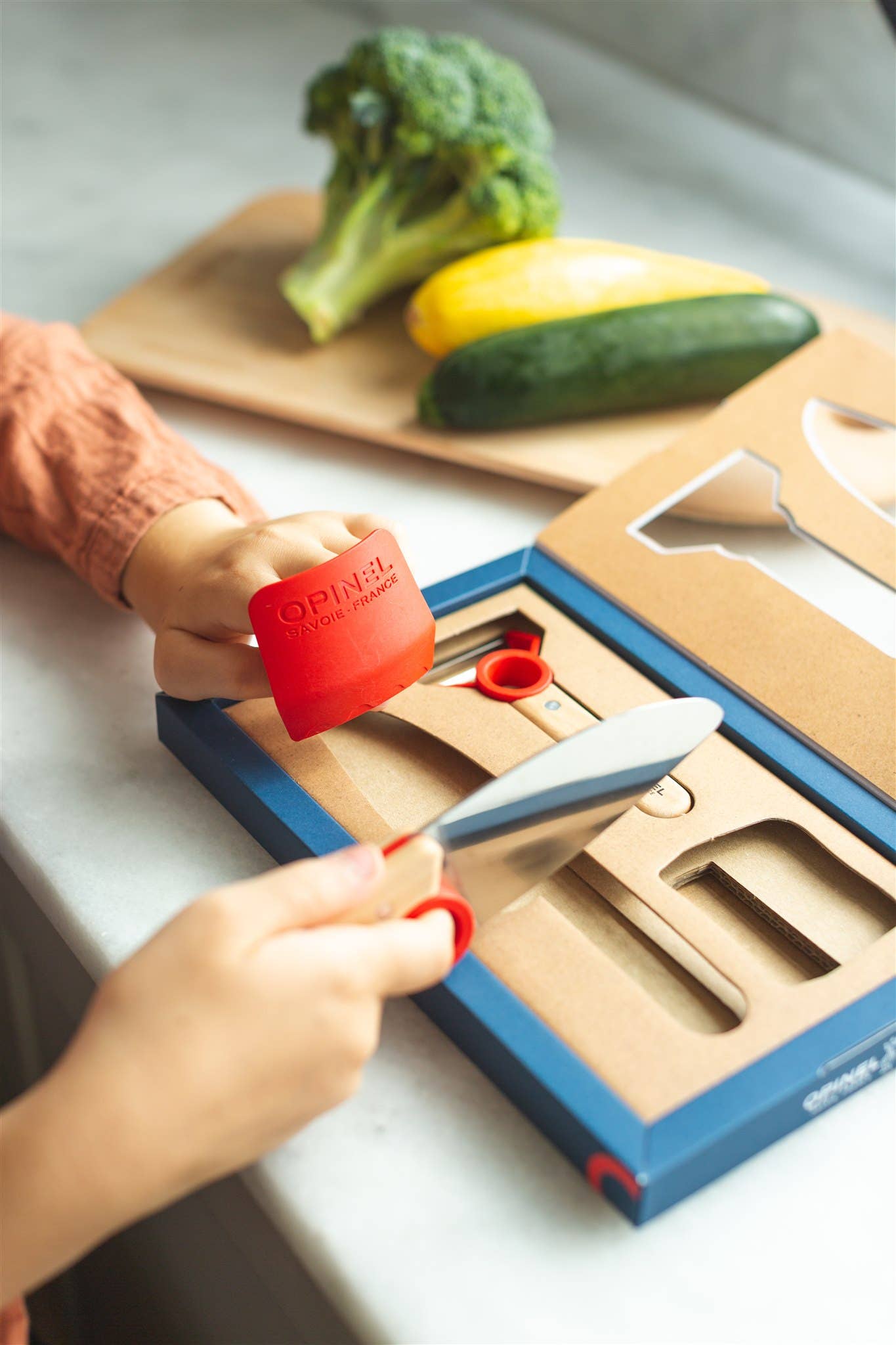 LE PETIT CHEF 3 PC KNIFE SET RED
