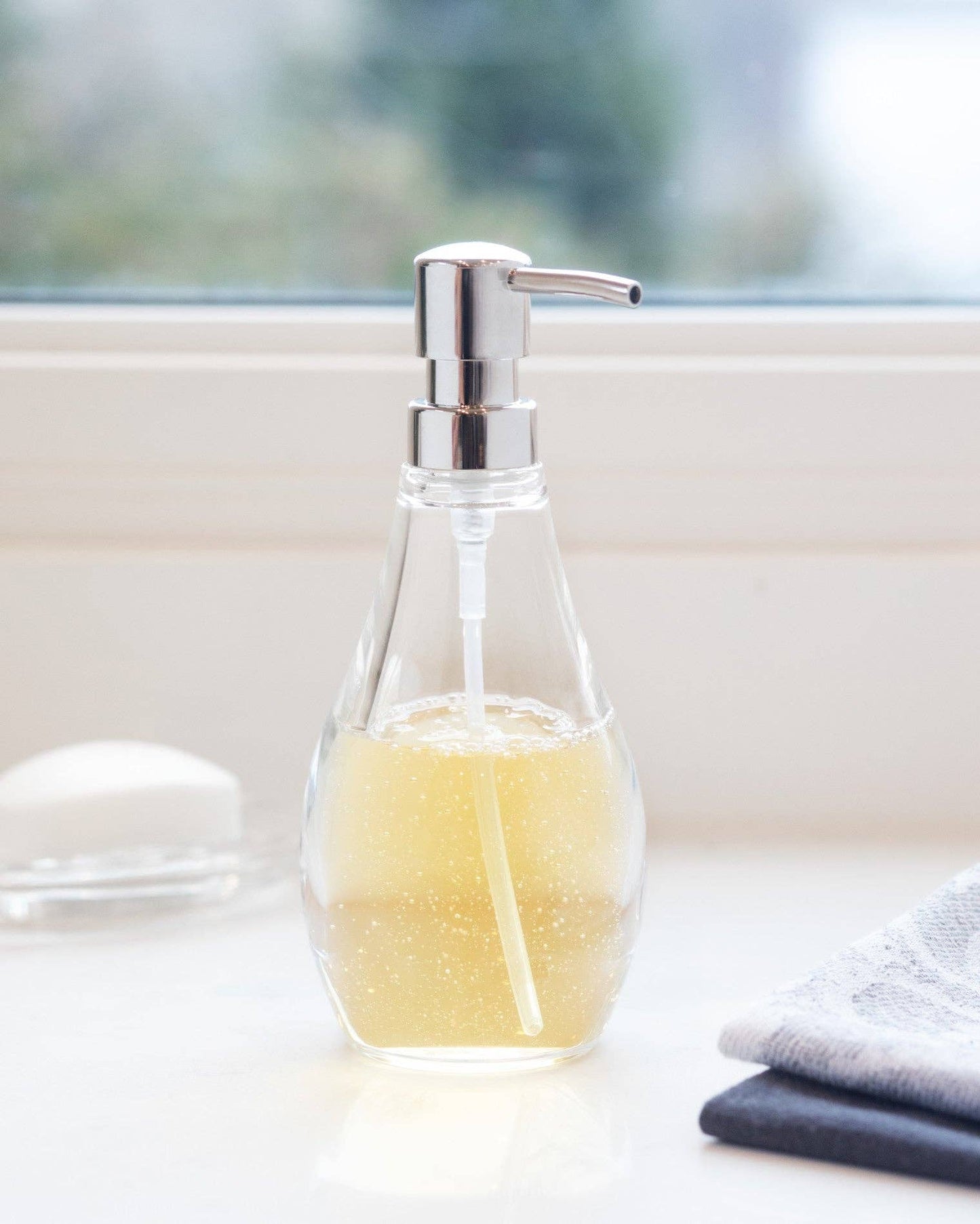 DROPLET SOAP PUMP: CLEAR