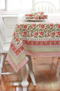 TABLECLOTH POMEGRANATE RED 60"X124”