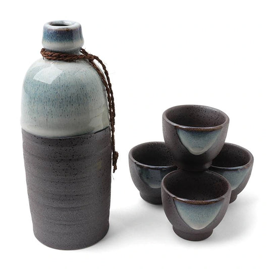 SAKE SET BLACK SAND BEACH