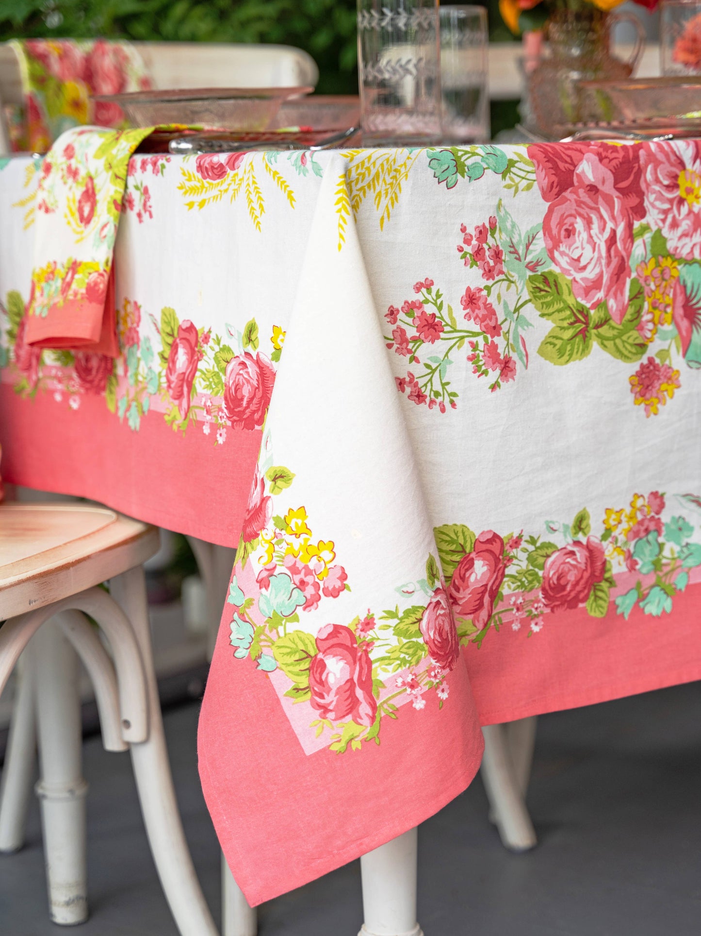 APRIL CORNELL TABLECLOTH MARION CORAL 60X90"