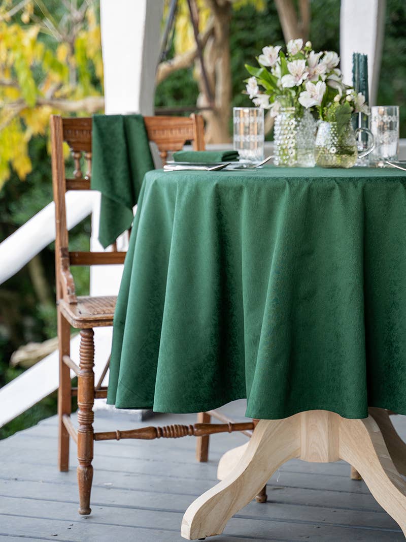 Lark Cotton Jacquard Round Cloth - Green: 70 Inch Round