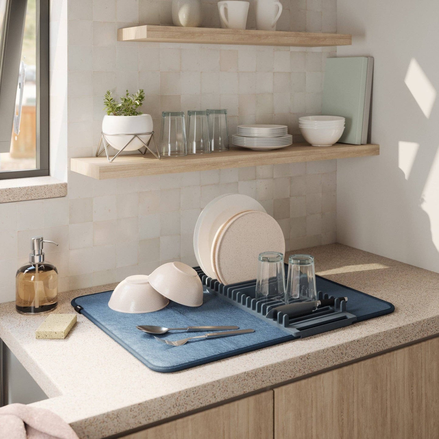 UDRY DISH RACK WITH DRYING MAT: SLATE BLUE