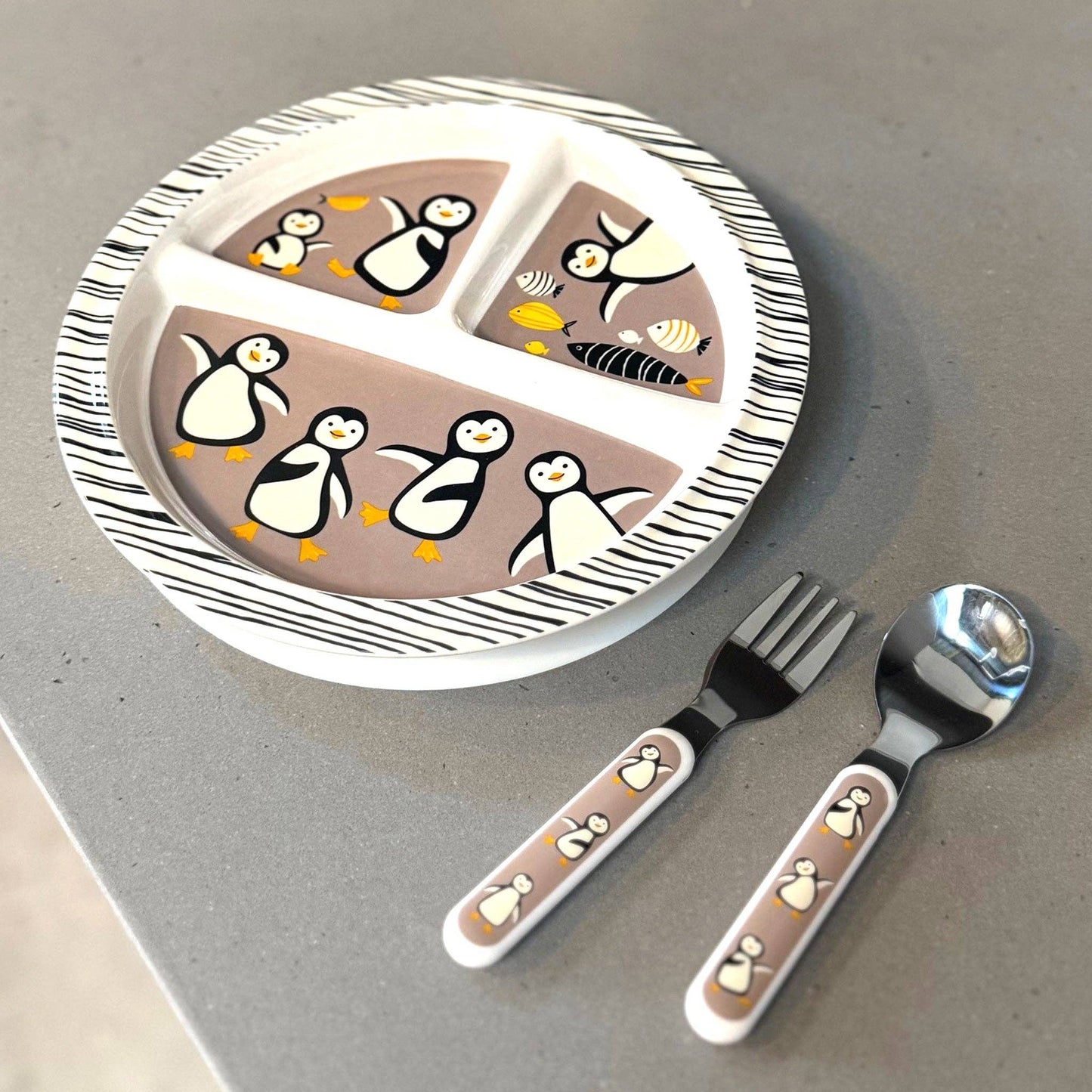 DIVIDED SUCTION PLATE: PENGUIN