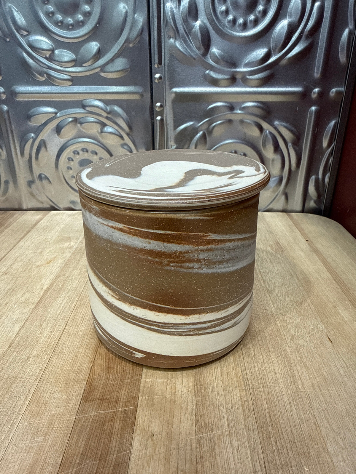 HANDMADE BUTTER CROCK- NATURAL MARBLE