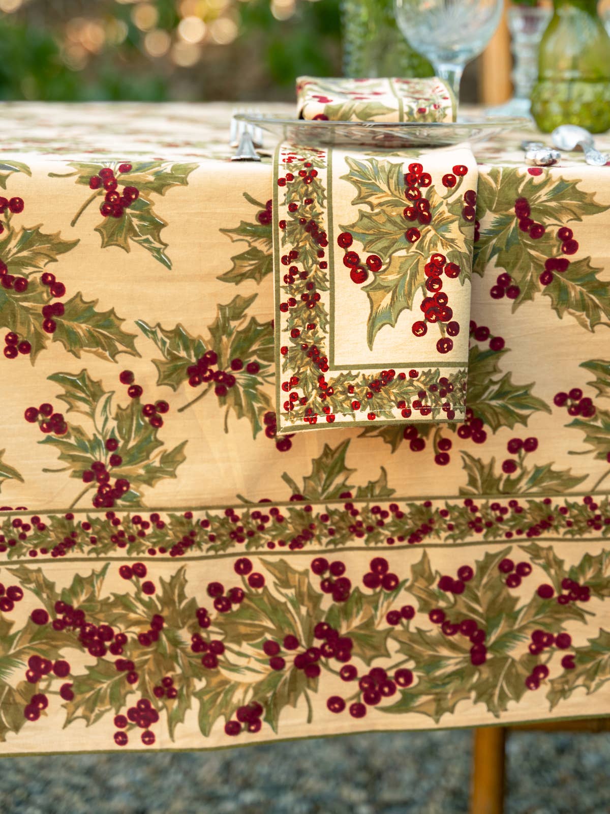 Winterberry Tablecloth - Dark Ecru: 36X36