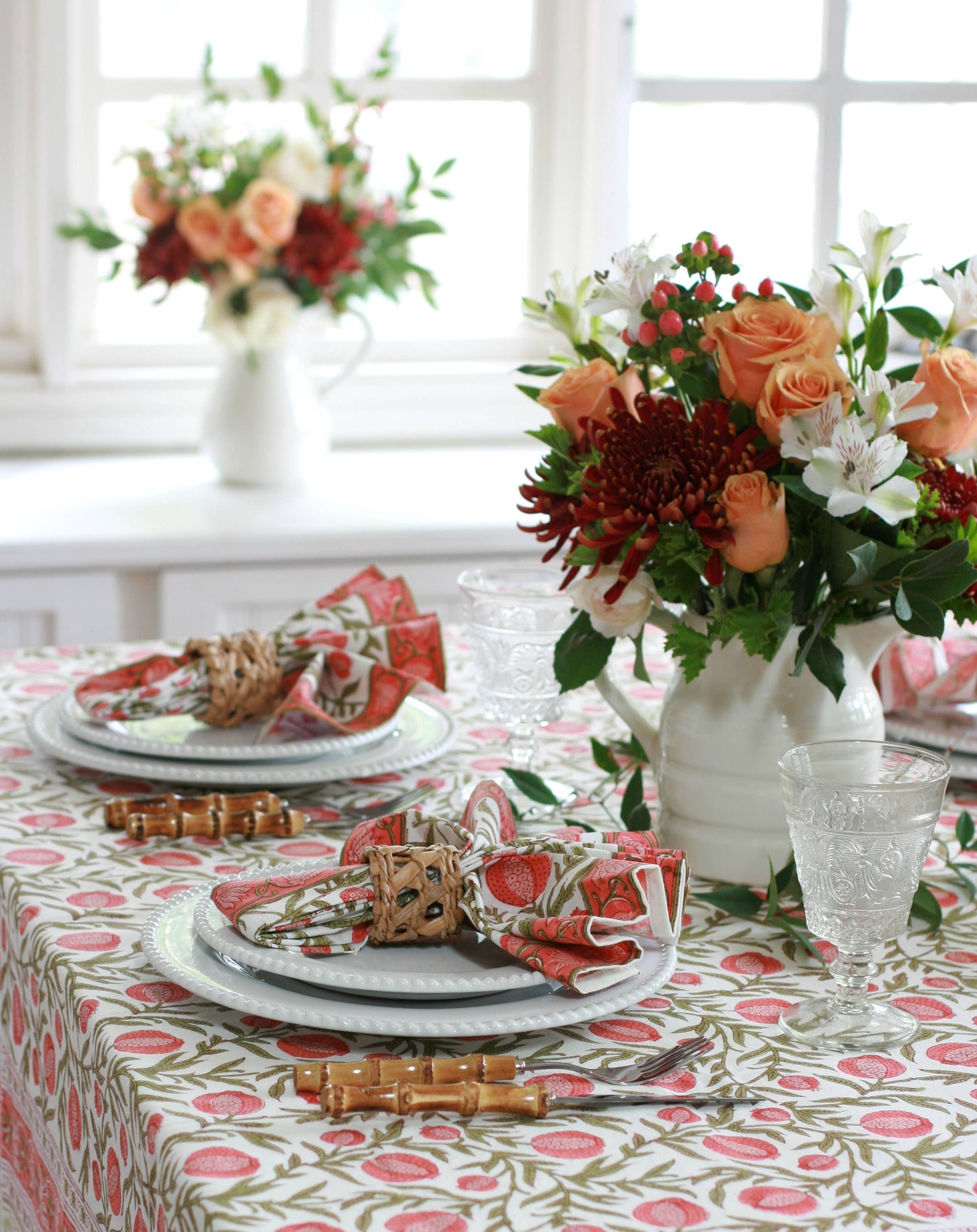 TABLECLOTH POMEGRANATE RED 60"X124”