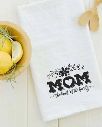 MOM HEART OF FAMILY DISHTOWEL