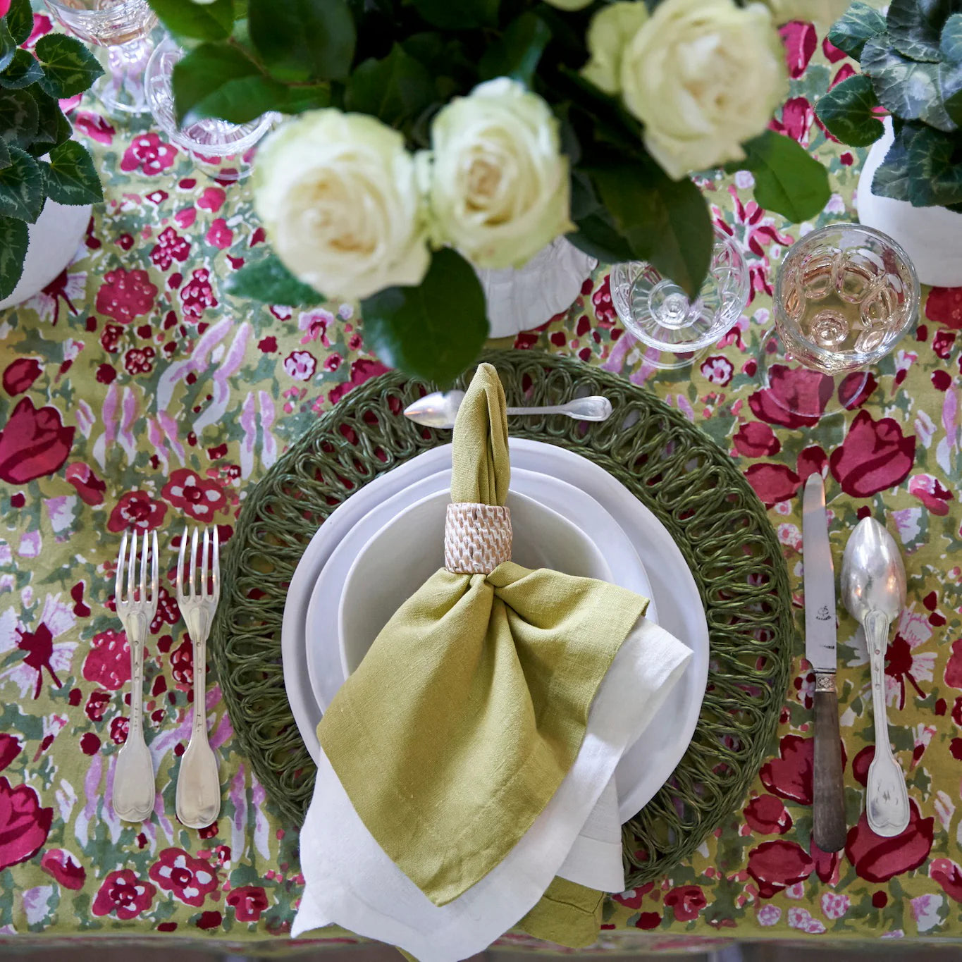 TABLECLOTH  JARDIN RED & GRN 59"x 86"