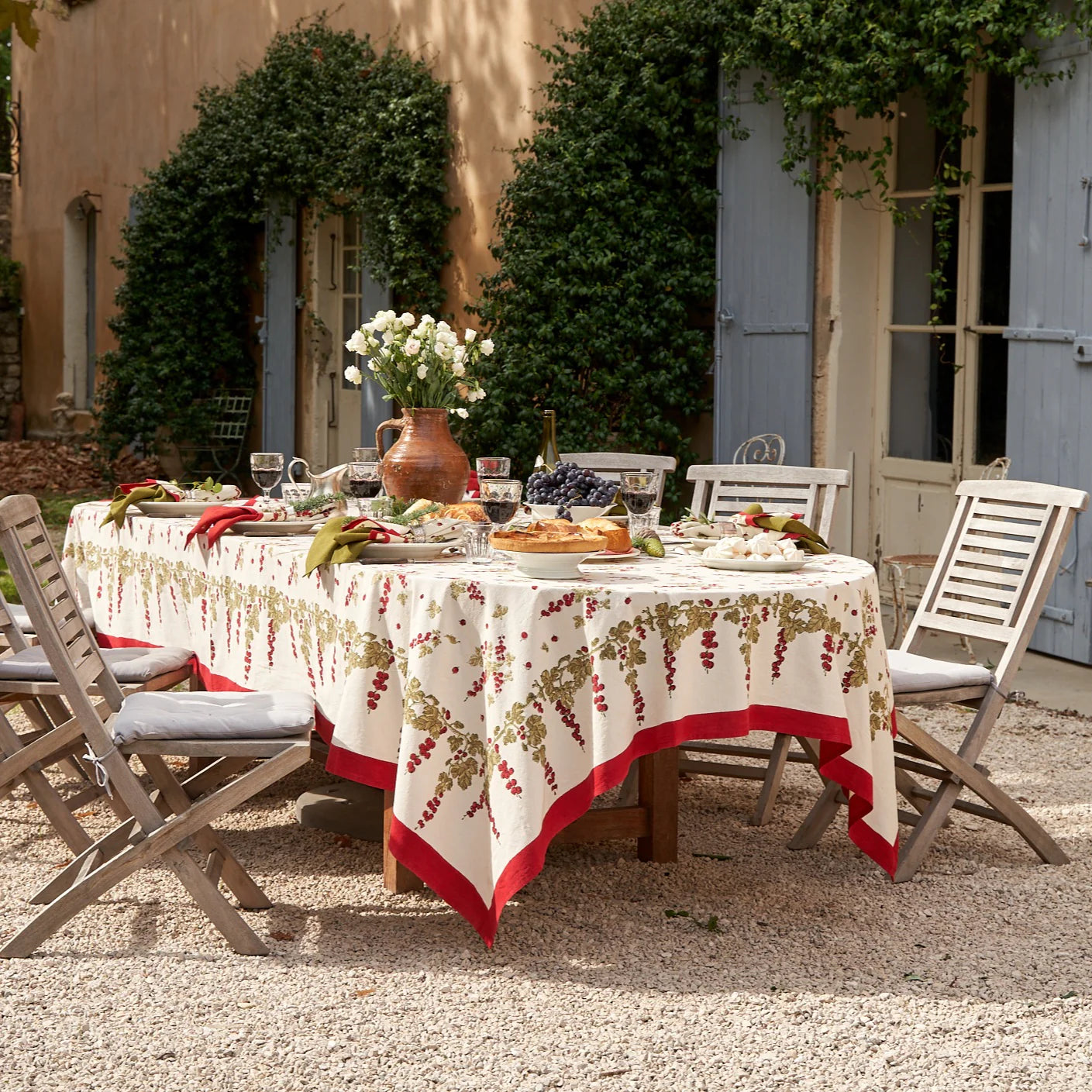 TABLECLOTH 71X106 GOOSEBERRY RED/GREEN
