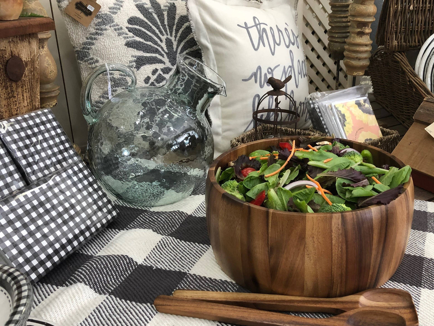 EXTRA LARGE SERVING/SALAD BOWL WITH UTENSILS -12"