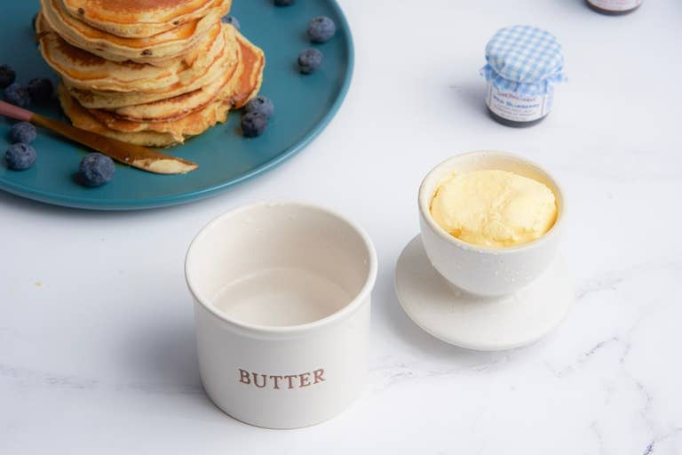 KOOK FRENCH BUTTER KEEPER DISH, CERAMIC: OATMEAL