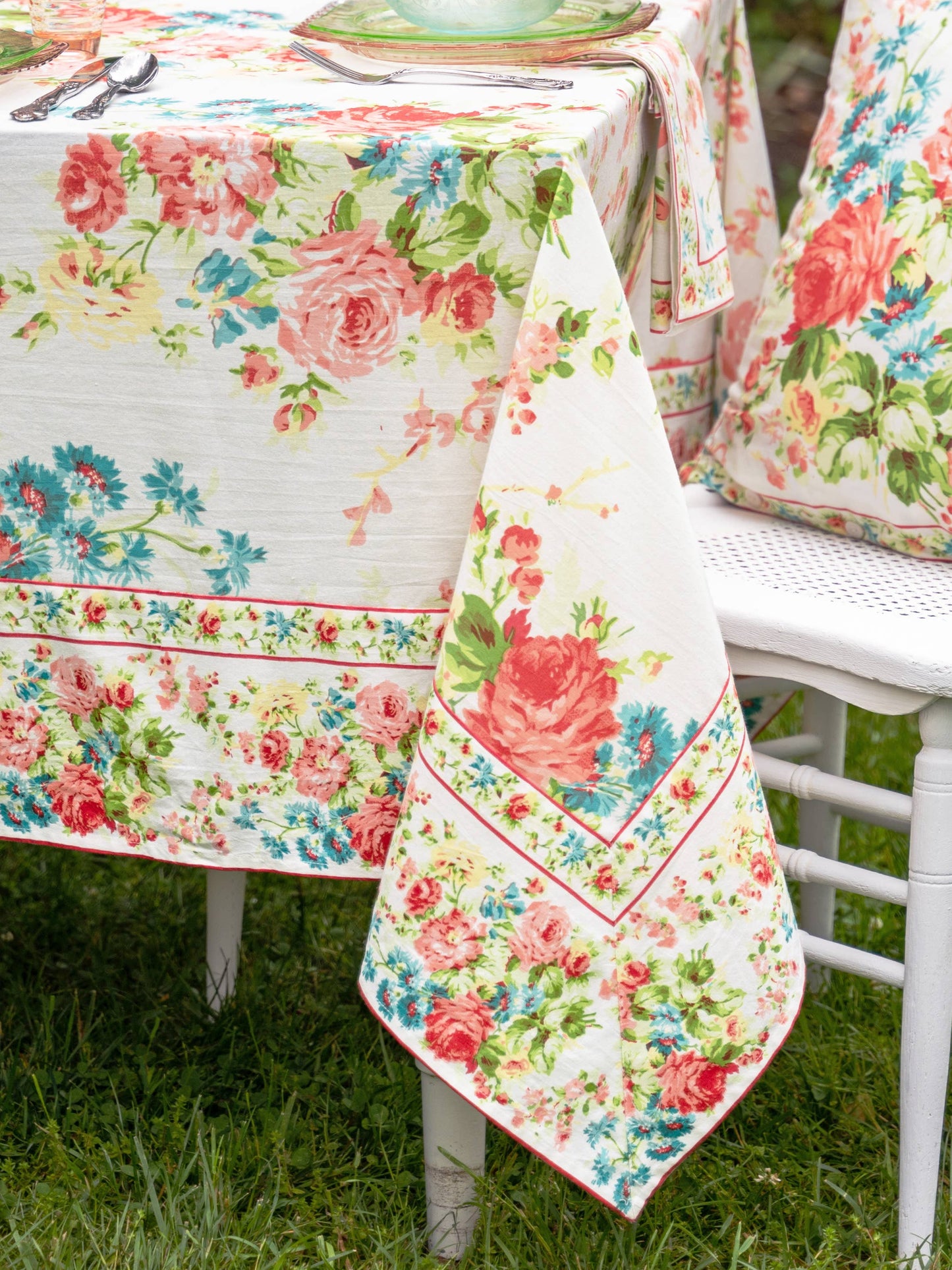 APRIL CORNELL TABLECLOTH COTTAGE ROSE WHITE 60X90"