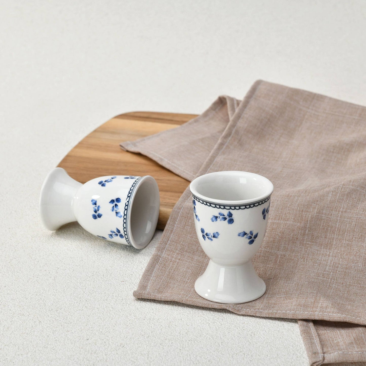 VINTAGE INDIGO PORCELAIN EGG CUP (SINGLE)