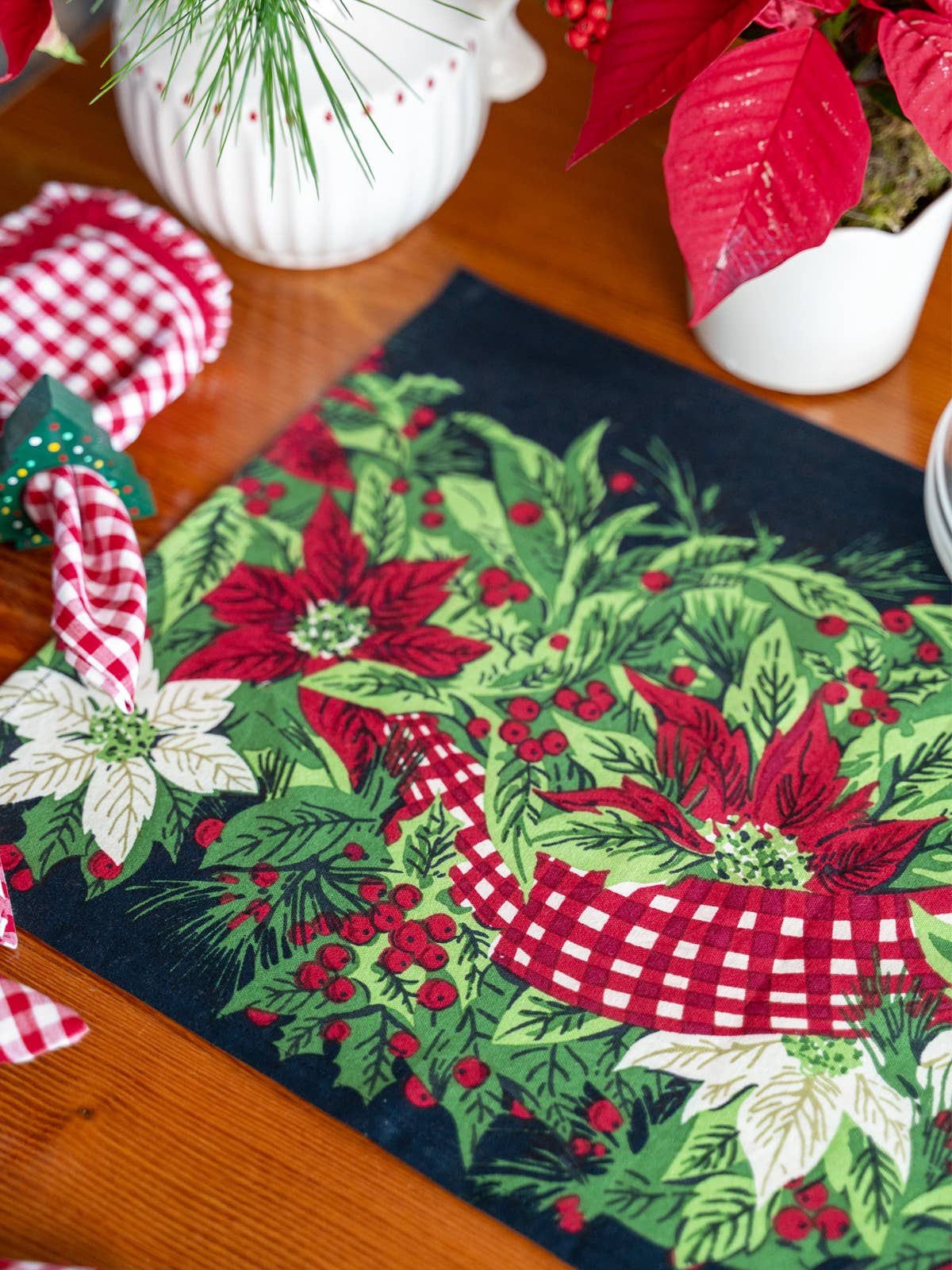 CHRISTMAS COTTAGE PLACEMAT- NAVY