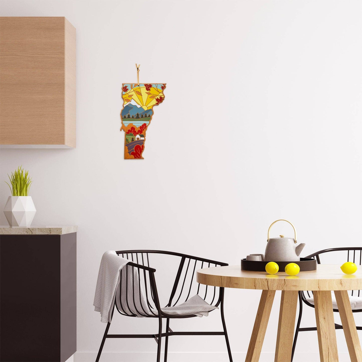VERMONT CUTTING BOARD WITH ARTWORK BY SUMMER STOKES