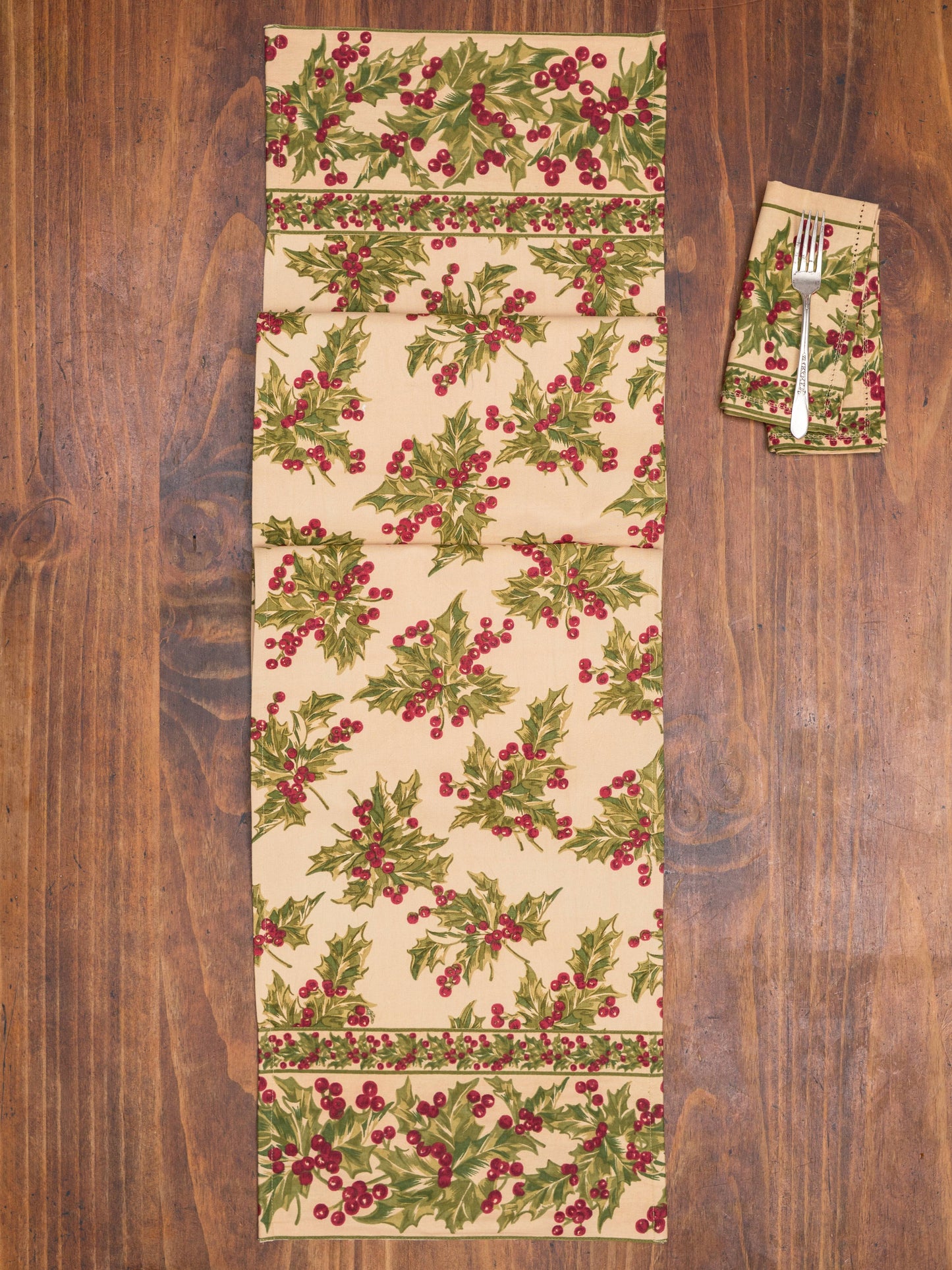 Winterberry Runner - Dark Ecru