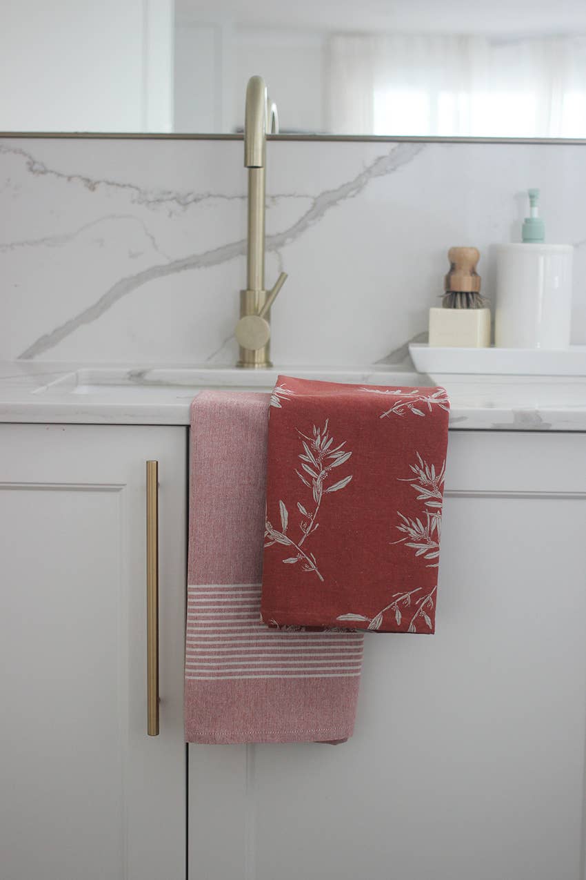 TEA TOWELS OLIVES CINNAMON SET/2