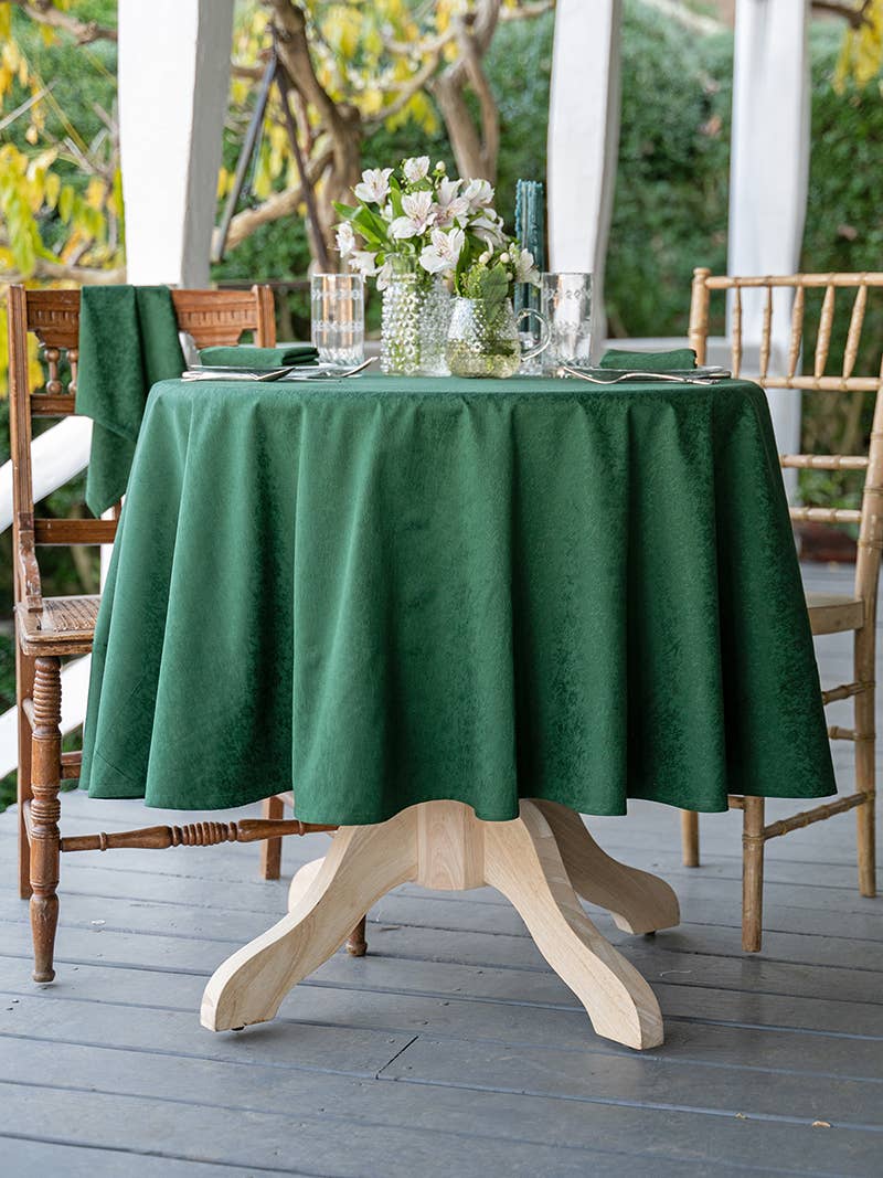 Lark Cotton Jacquard Round Cloth - Green: 70 Inch Round
