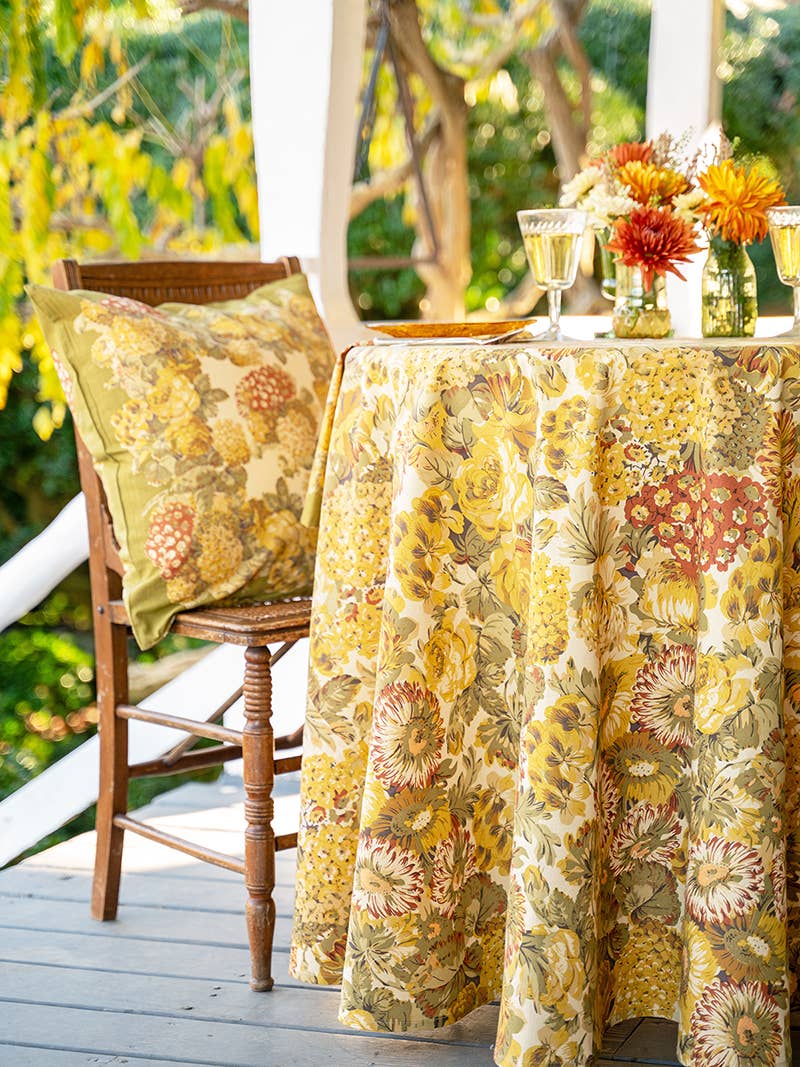 Autumn Gathering Round Cloth - Harvest: 70 Inch Round