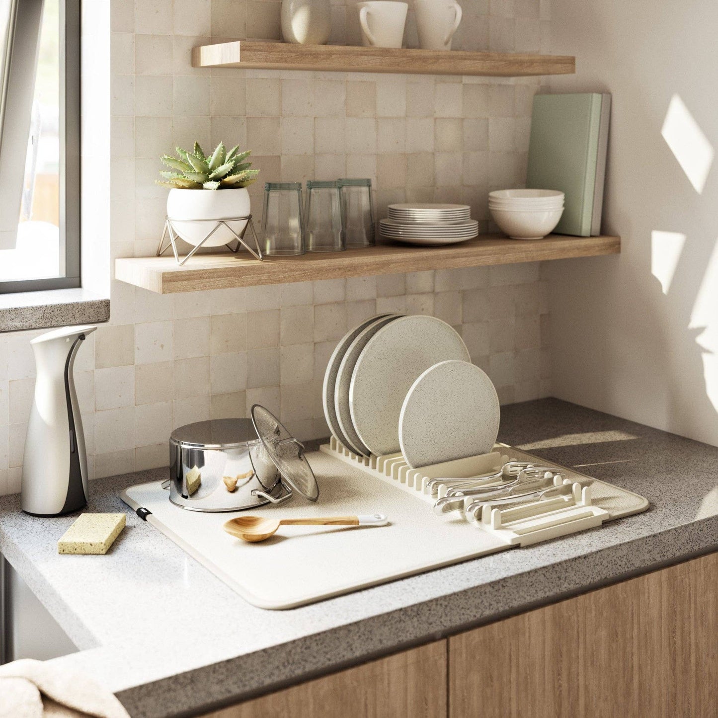 UDRY DISH RACK WITH DRYING MAT: LINEN